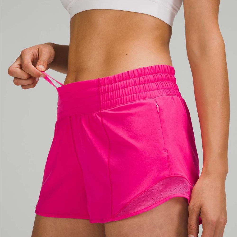 Lululemon Hotty Hot High-Rise Short 2.5”